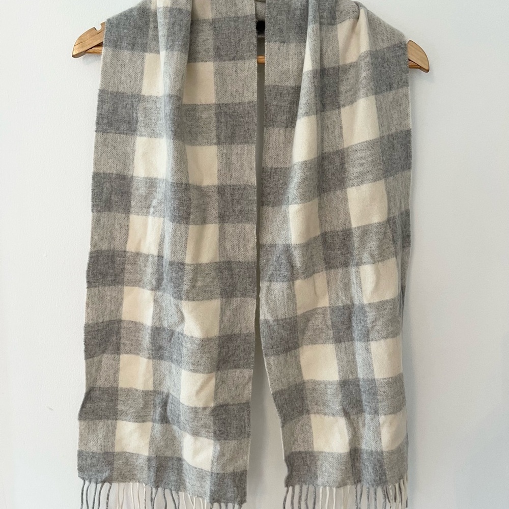 Gray & Cream Uniqlo Cashmere Checkered Scarf